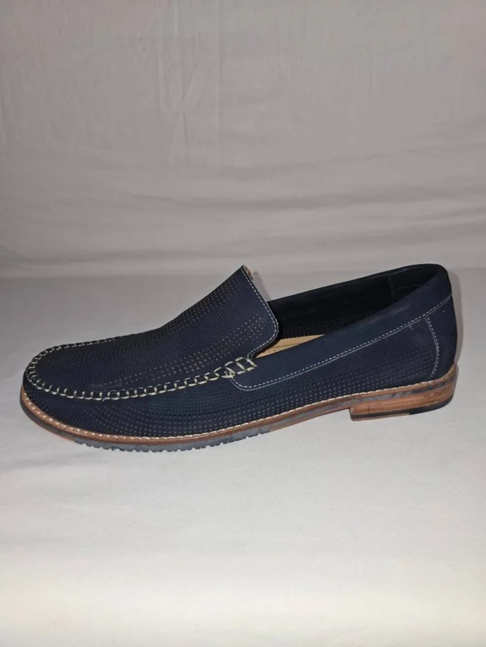 Tommy Bahama Felton Navy Blue Perforated Suede Loafers Men's Size 12 M